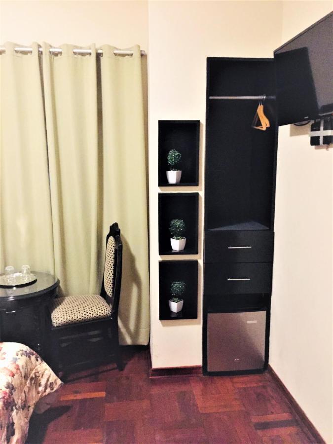 Hostal Carlos Tenaud Лима Экстерьер фото