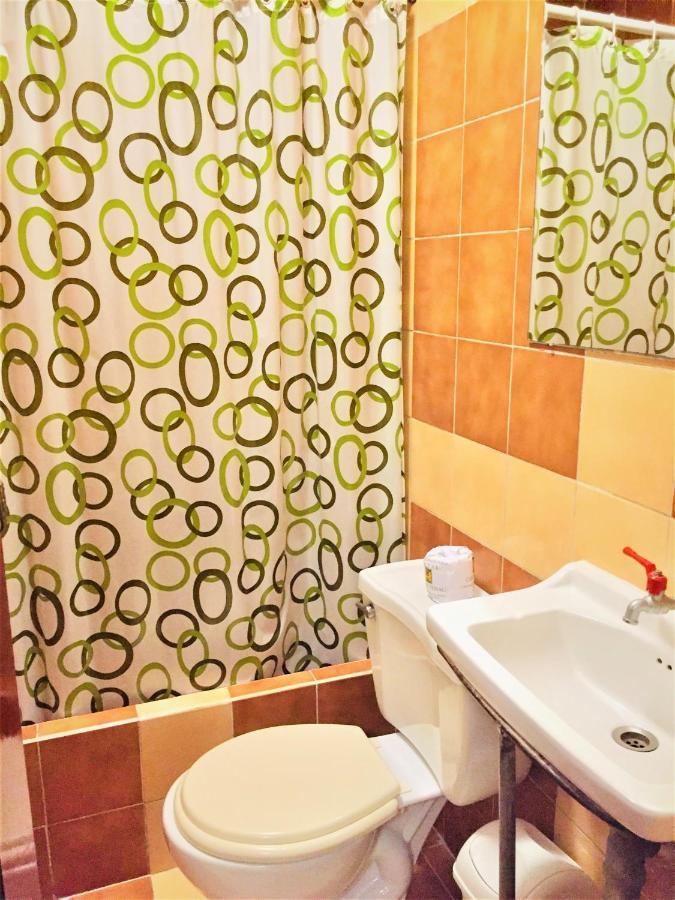 Hostal Carlos Tenaud Лима Экстерьер фото